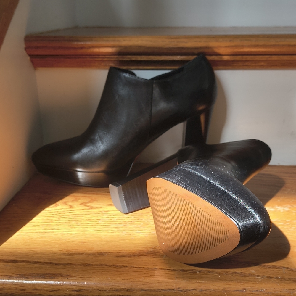 Franco Sarto Sleek Black Heeled Boots - Picture 4 of 7